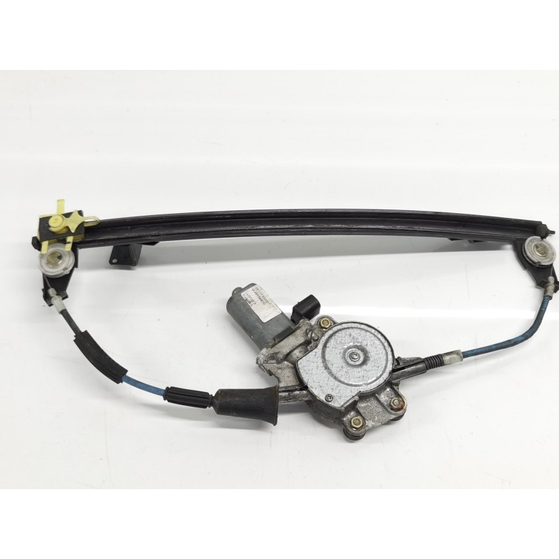 Recambio de elevalunas delantero derecho para fiat bravo (182) jtd 105 / 100 gt referencia OEM IAM 465598110 Recambio de elevalunas delantero derecho para fiat bravo (182) jtd 105 / 100 gt referencia OEM IAM 465598110