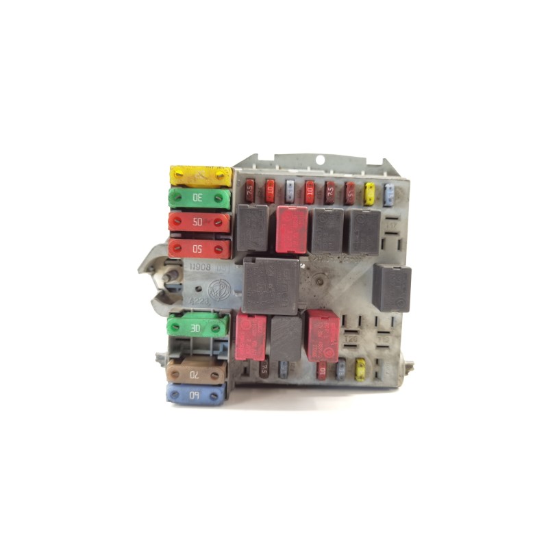 Recambio de caja reles / fusibles para fiat stilo (192) 1.9 120 dynamic multijet referencia OEM IAM 5178108 Recambio de caja reles / fusibles para fiat stilo (192) 1.9 120 dynamic multijet referencia OEM IAM 5178108