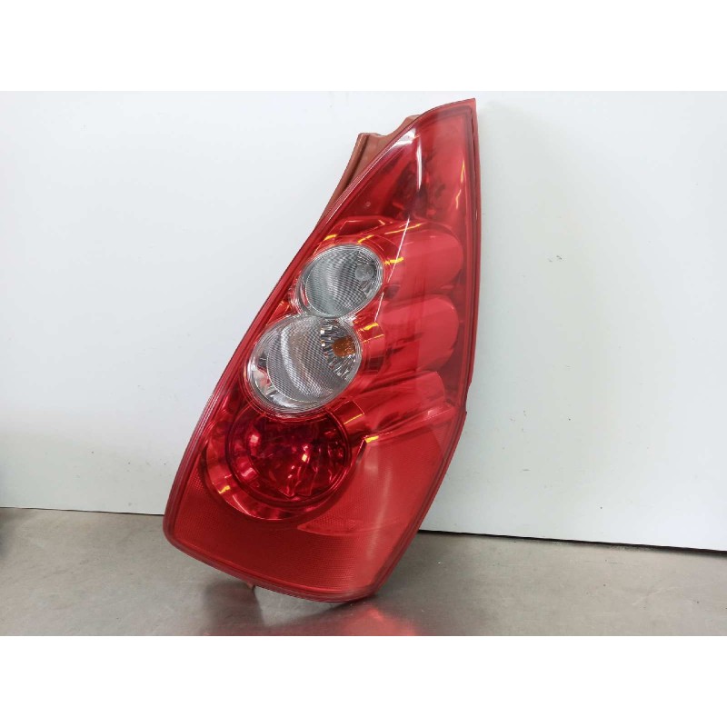 Recambio de piloto trasero derecho para mazda 5 berl. (cr) 2.0 crtd active (81kw) referencia OEM IAM Recambio de piloto trasero derecho para mazda 5 berl. (cr) 2.0 crtd active (81kw) referencia OEM IAM
