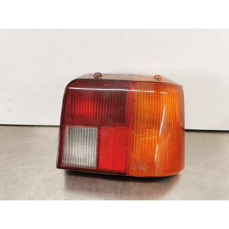 Recambio de piloto trasero derecho para peugeot 205 berlina 1.1 mito referencia OEM IAM Recambio de piloto trasero derecho para peugeot 205 berlina 1.1 mito referencia OEM IAM