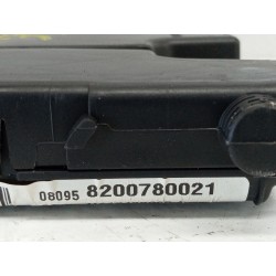 Recambio de caja reles / fusibles para renault scenic ii grand confort expression referencia OEM IAM 8200780021  