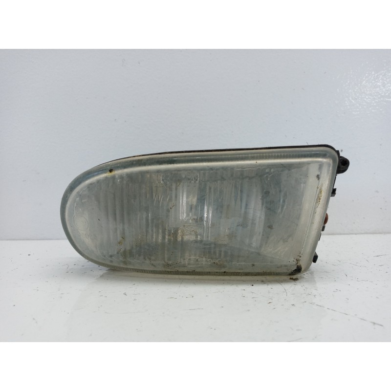 Recambio de faro antiniebla derecho para renault 19 hatchback (b/c53) gtd referencia OEM IAM 7700815978 Recambio de faro antiniebla derecho para renault 19 hatchback (b/c53) gtd referencia OEM IAM 7700815978