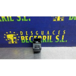 Recambio de mando elevalunas trasero derecho para volkswagen golf iv berlina (1j1) highline referencia OEM IAM 3B0959855B  