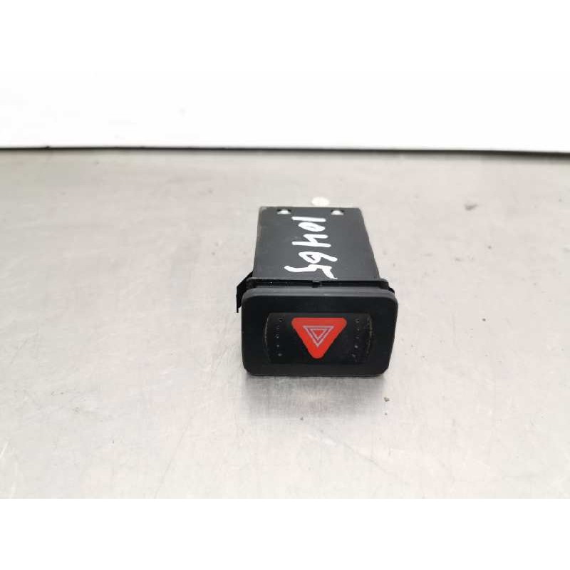 Recambio de warning para volkswagen bora berlina (1j2) highline referencia OEM IAM Recambio de warning para volkswagen bora berlina (1j2) highline referencia OEM IAM