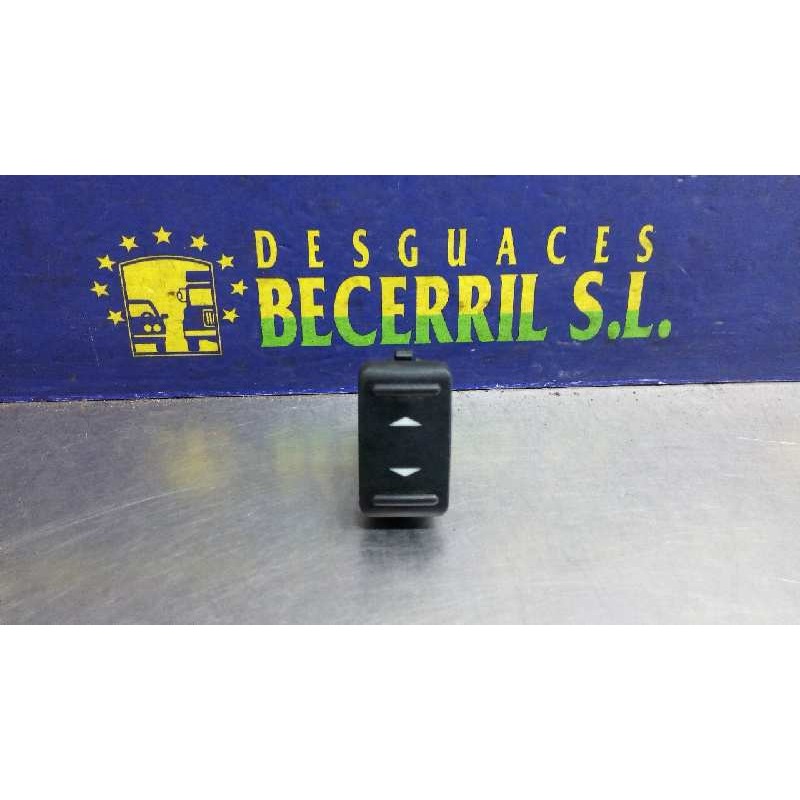 Recambio de mando elevalunas trasero izquierdo para ford focus berlina (cap) ambiente (d) referencia OEM IAM Recambio de mando elevalunas trasero izquierdo para ford focus berlina (cap) ambiente (d) referencia OEM IAM