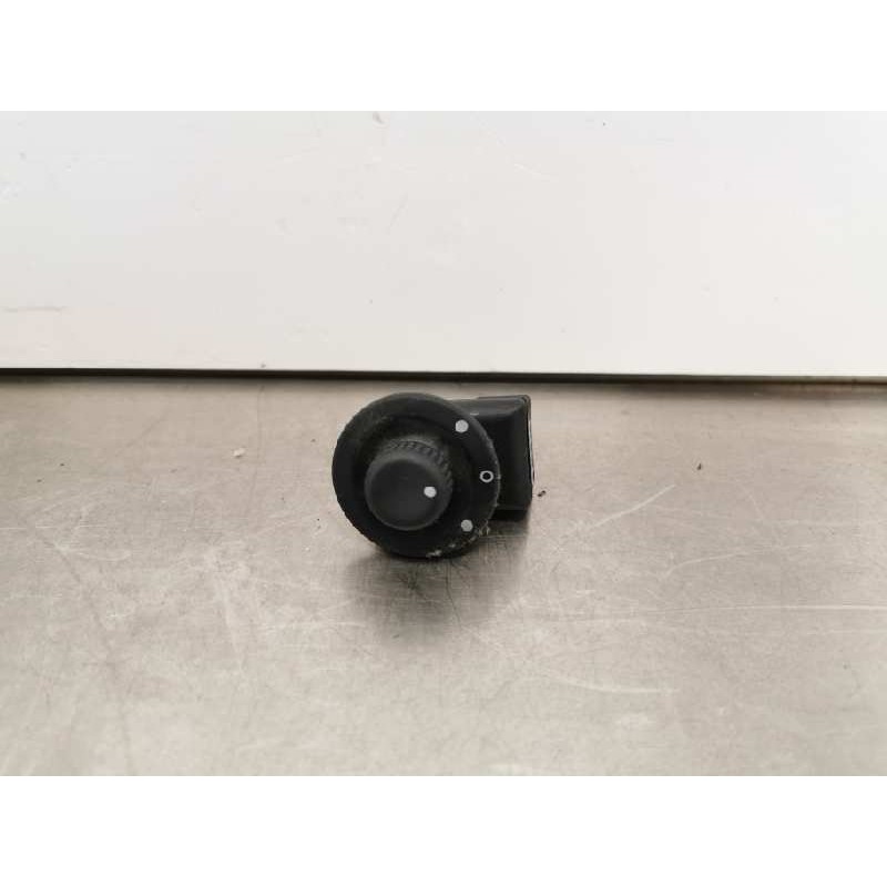 Recambio de mando retrovisor para renault clio iii confort dynamique referencia OEM IAM Recambio de mando retrovisor para renault clio iii confort dynamique referencia OEM IAM