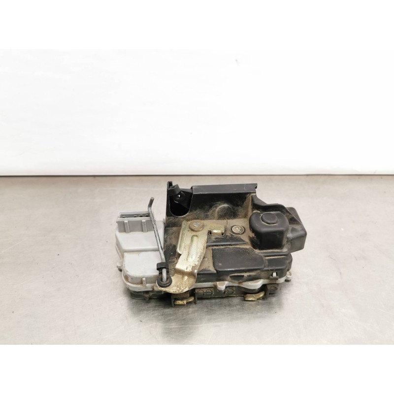 Recambio de cerradura puerta trasera derecha para peugeot 406 berlina (s1/s2) srdt referencia OEM IAM Recambio de cerradura puerta trasera derecha para peugeot 406 berlina (s1/s2) srdt referencia OEM IAM