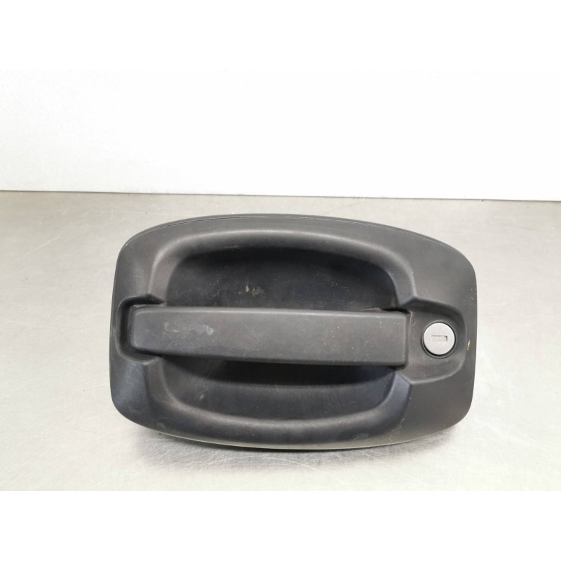 Recambio de maneta exterior delantera izquierda para iveco daily furgón fg h2 33 s ... v batalla 3520 referencia OEM IAM   
