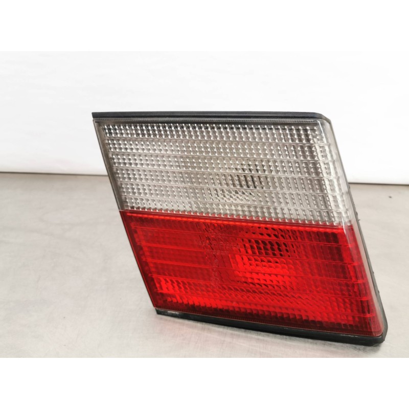 Recambio de piloto trasero central izquierdo para nissan primera berlina (p11) gx referencia OEM IAM Recambio de piloto trasero central izquierdo para nissan primera berlina (p11) gx referencia OEM IAM