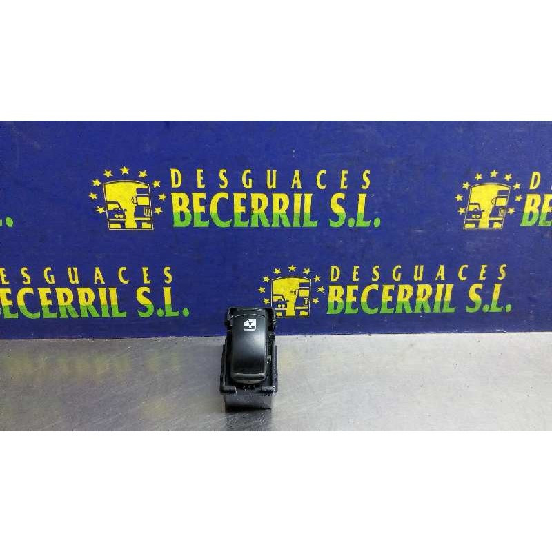 Recambio de mando elevalunas trasero izquierdo para chevrolet lacetti sx referencia OEM IAM Recambio de mando elevalunas trasero izquierdo para chevrolet lacetti sx referencia OEM IAM