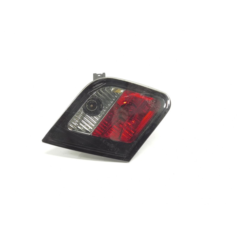 Recambio de piloto trasero central izquierdo para bmw serie 3 coupe (e46) 320 cd referencia OEM IAM Recambio de piloto trasero central izquierdo para bmw serie 3 coupe (e46) 320 cd referencia OEM IAM