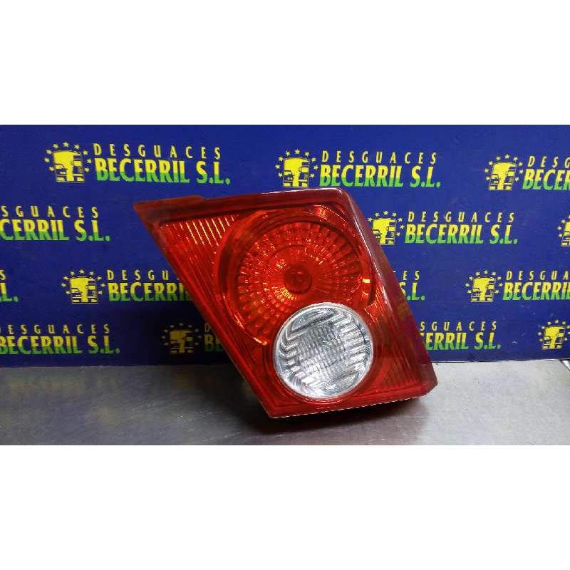 Recambio de piloto trasero central derecho para chevrolet lacetti sx referencia OEM IAM Recambio de piloto trasero central derecho para chevrolet lacetti sx referencia OEM IAM