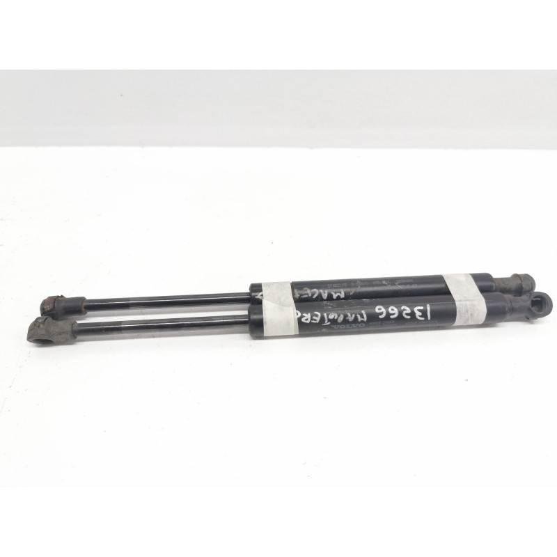 Recambio de amortiguadores maletero/ porton para volvo s40 berlina 1.9 d referencia OEM IAM Recambio de amortiguadores maletero/ porton para volvo s40 berlina 1.9 d referencia OEM IAM