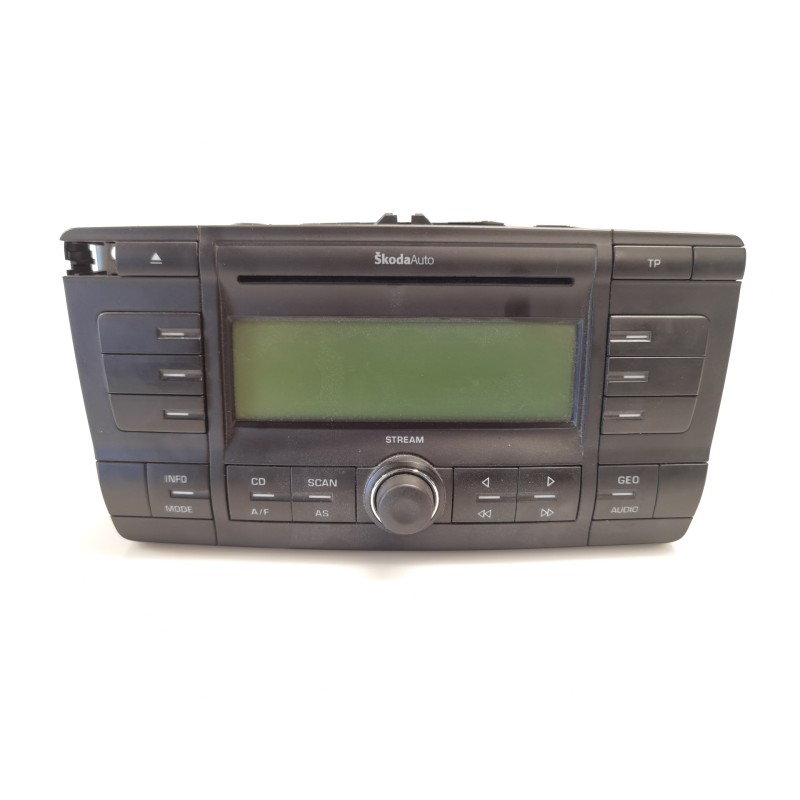 Recambio de sistema audio / radio cd para skoda octavia berlina (1z3) active referencia OEM IAM 1Z0035161A Recambio de sistema audio / radio cd para skoda octavia berlina (1z3) active referencia OEM IAM 1Z0035161A