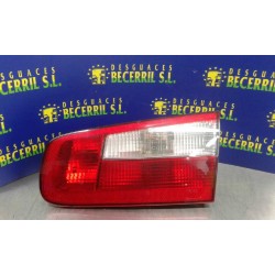 Recambio de piloto trasero central derecho para renault laguna ii (bg0) expression referencia OEM IAM   