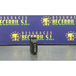 Recambio de mando elevalunas delantero derecho para citroen xsara berlina 1.9 td sx referencia OEM IAM   