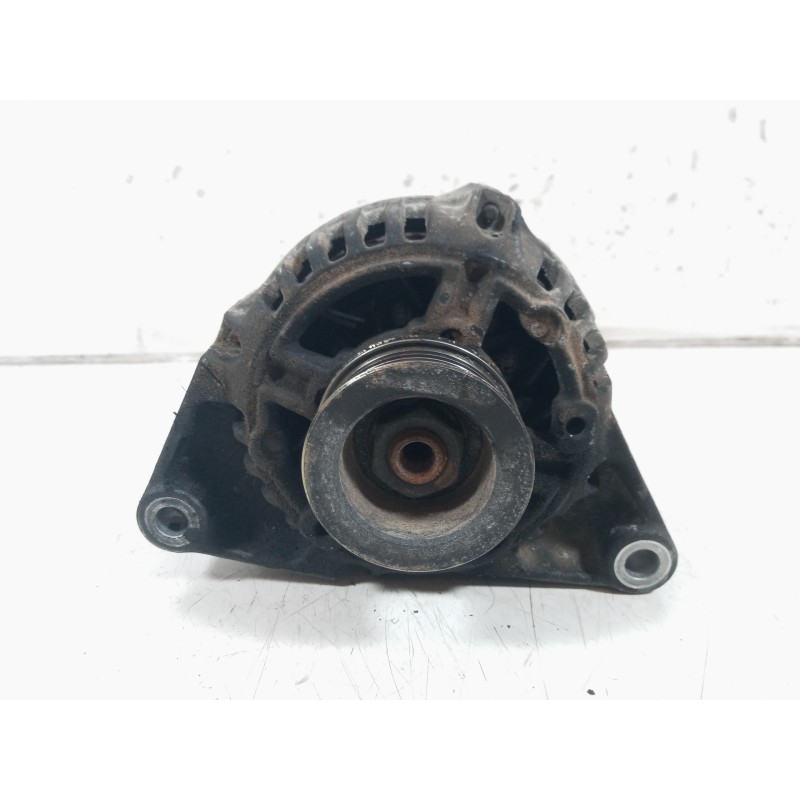 Recambio de alternador para opel corsa b eco referencia OEM IAM 90561967  