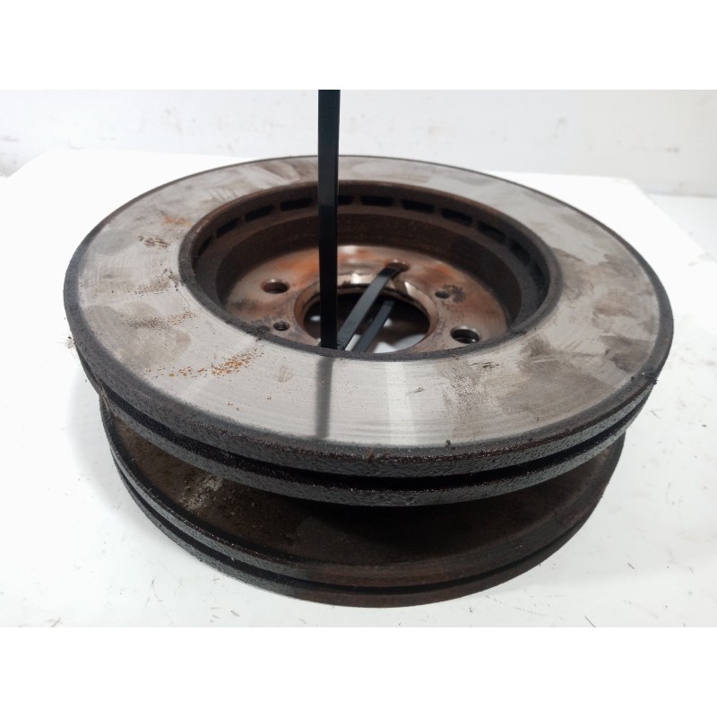 Recambio de disco freno delantero para honda jazz (gd1/5) 1.4 ls referencia OEM IAM Recambio de disco freno delantero para honda jazz (gd1/5) 1.4 ls referencia OEM IAM