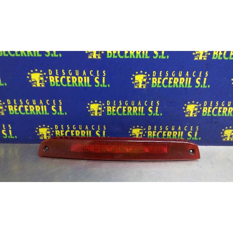 Recambio de luz central de freno para ford focus berlina (cap) ambiente (d) referencia OEM IAM Recambio de luz central de freno para ford focus berlina (cap) ambiente (d) referencia OEM IAM