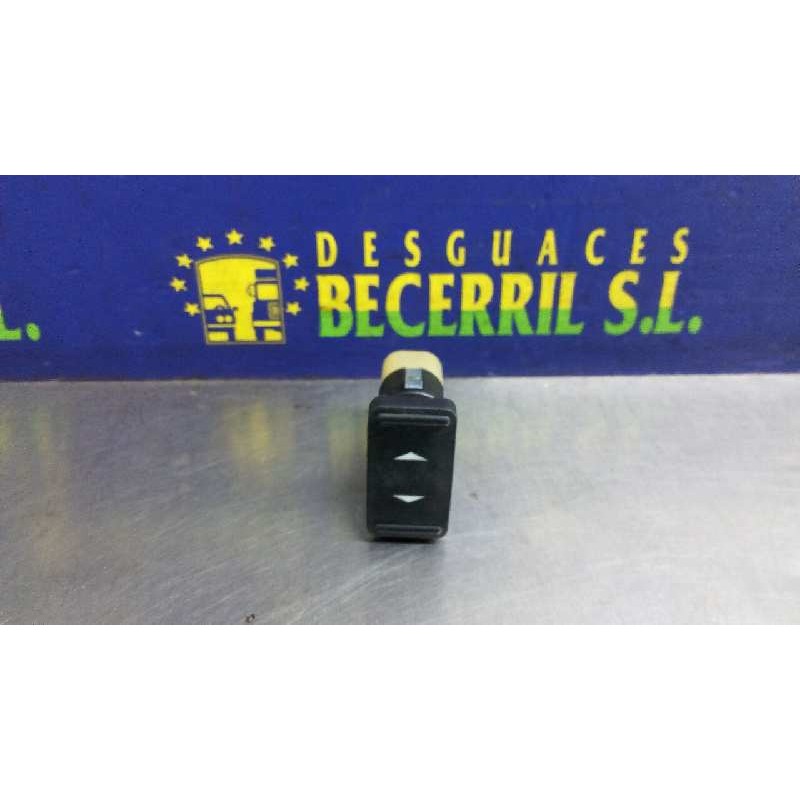 Recambio de mando elevalunas trasero izquierdo para ford focus berlina (cap) ambiente (d) referencia OEM IAM Recambio de mando elevalunas trasero izquierdo para ford focus berlina (cap) ambiente (d) referencia OEM IAM