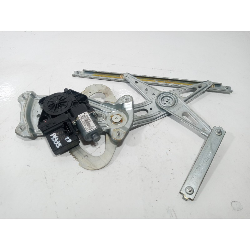 Recambio de elevalunas trasero derecho para renault scenic iii grand dynamique referencia OEM IAM 827303178R Recambio de elevalunas trasero derecho para renault scenic iii grand dynamique referencia OEM IAM 827303178R