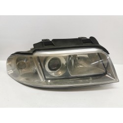 Recambio de faro derecho para audi a4 berlina (b5) 2.5 tdi quattro referencia OEM IAM   