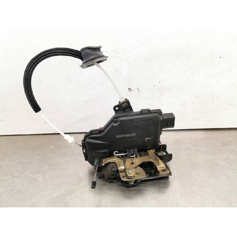 Recambio de cerradura puerta trasera derecha para audi a2 (8z) 1.4 referencia OEM IAM Recambio de cerradura puerta trasera derecha para audi a2 (8z) 1.4 referencia OEM IAM