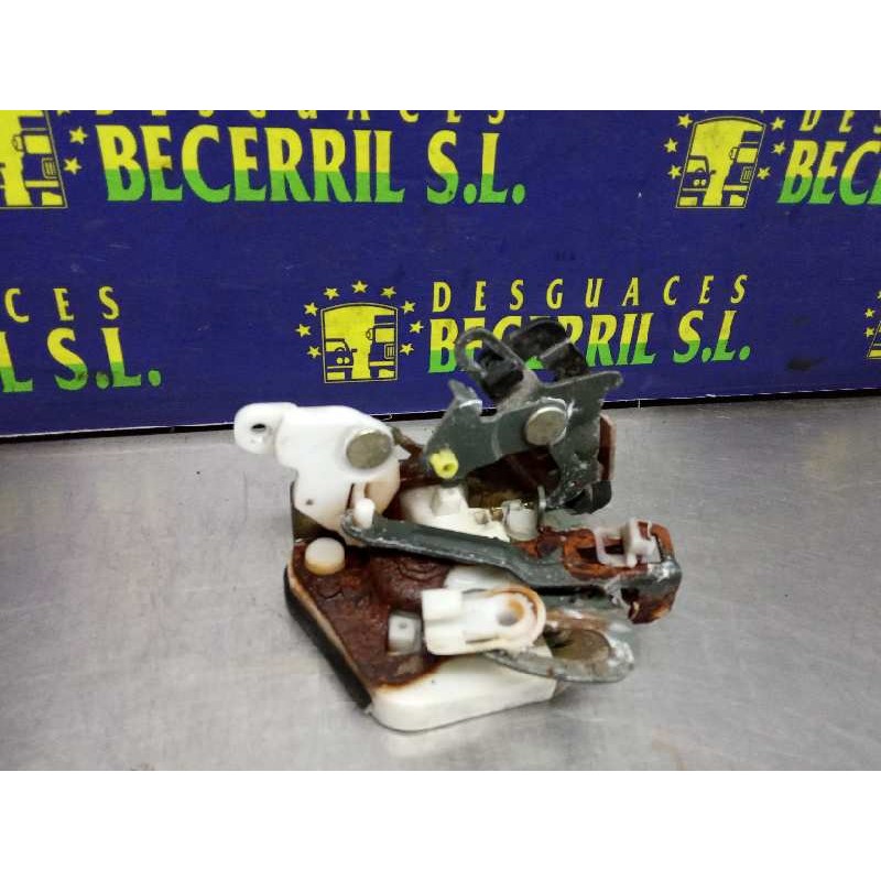 Recambio de cerradura puerta trasera derecha para mitsubishi santamo (hyundai) santamo confort referencia OEM IAM Recambio de cerradura puerta trasera derecha para mitsubishi santamo (hyundai) santamo confort referencia OEM IAM
