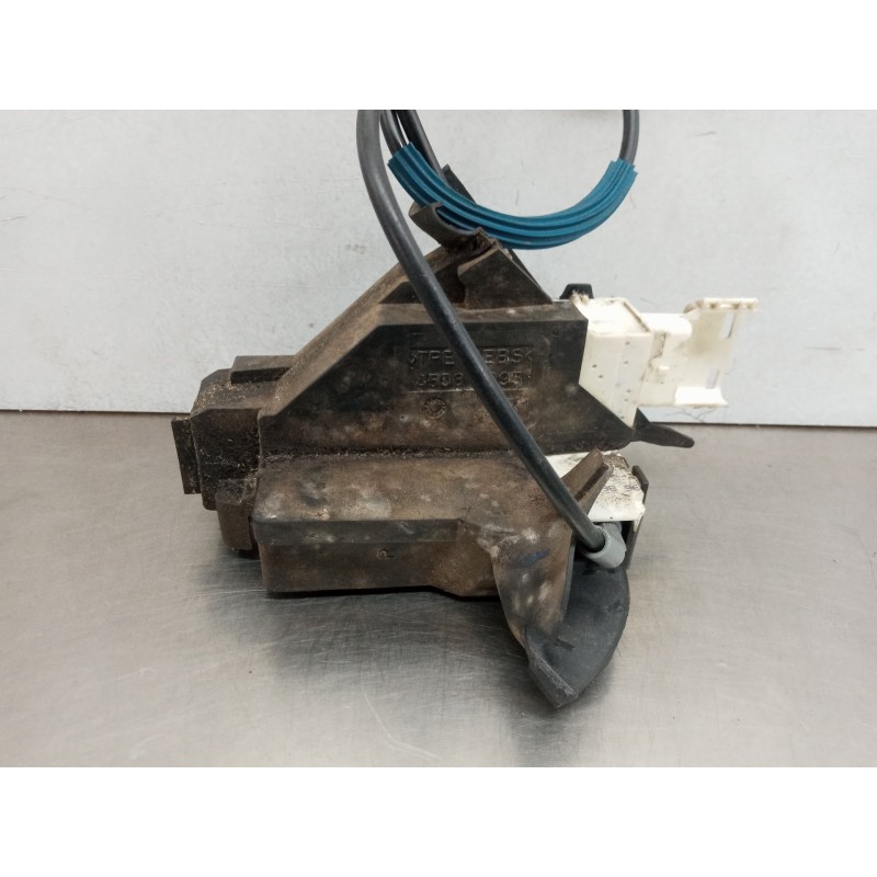 Recambio de cerradura puerta trasera derecha para citroen c4 berlina lx referencia OEM IAM Recambio de cerradura puerta trasera derecha para citroen c4 berlina lx referencia OEM IAM