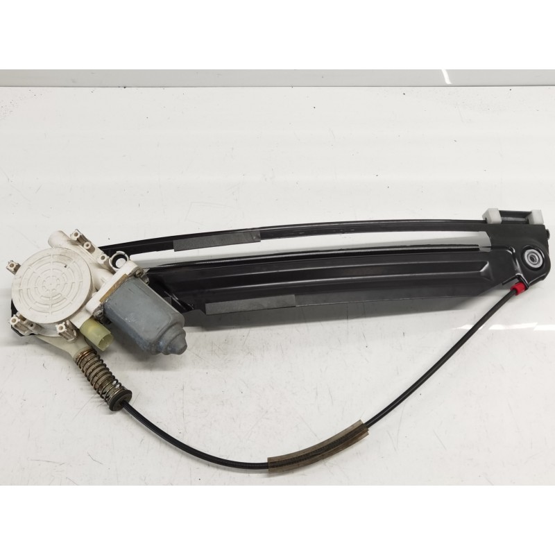 Recambio de elevalunas trasero derecho para bmw serie 5 berlina (e39) 525i referencia OEM IAM 67628360511 8360511 