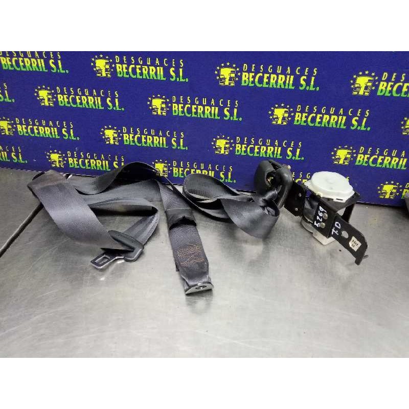 Recambio de cinturon seguridad trasero derecho para mitsubishi santamo (hyundai) santamo confort referencia OEM IAM Recambio de cinturon seguridad trasero derecho para mitsubishi santamo (hyundai) santamo confort referencia OEM IAM