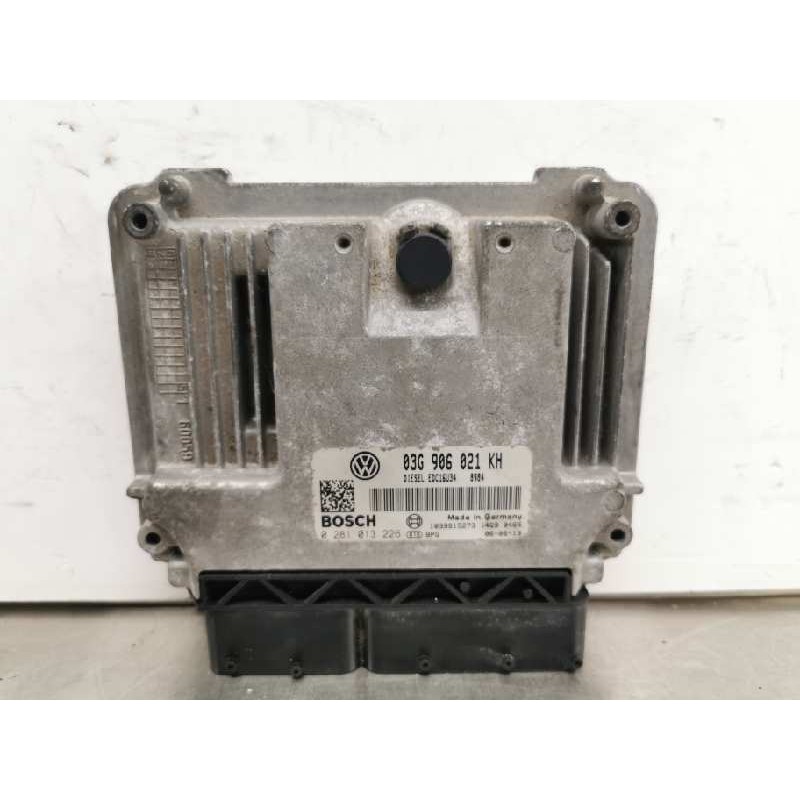 Recambio de centralita motor uce para volkswagen golf v berlina (1k1) highline referencia OEM IAM 03G906021KH 0281013226 Recambio de centralita motor uce para volkswagen golf v berlina (1k1) highline referencia OEM IAM 03G906021KH 0281013226