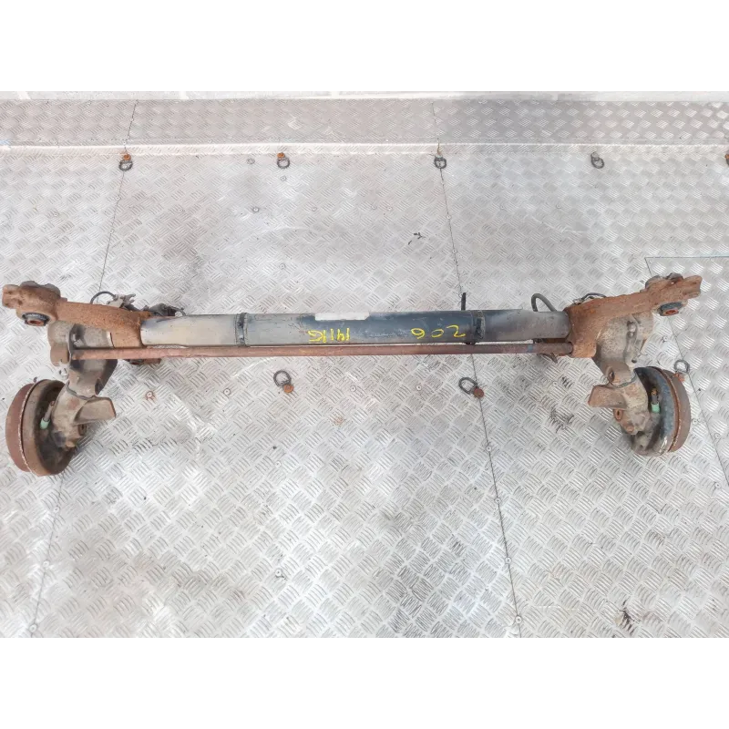 Recambio de puente trasero para peugeot 206 berlina xr referencia OEM IAM Recambio de puente trasero para peugeot 206 berlina xr referencia OEM IAM
