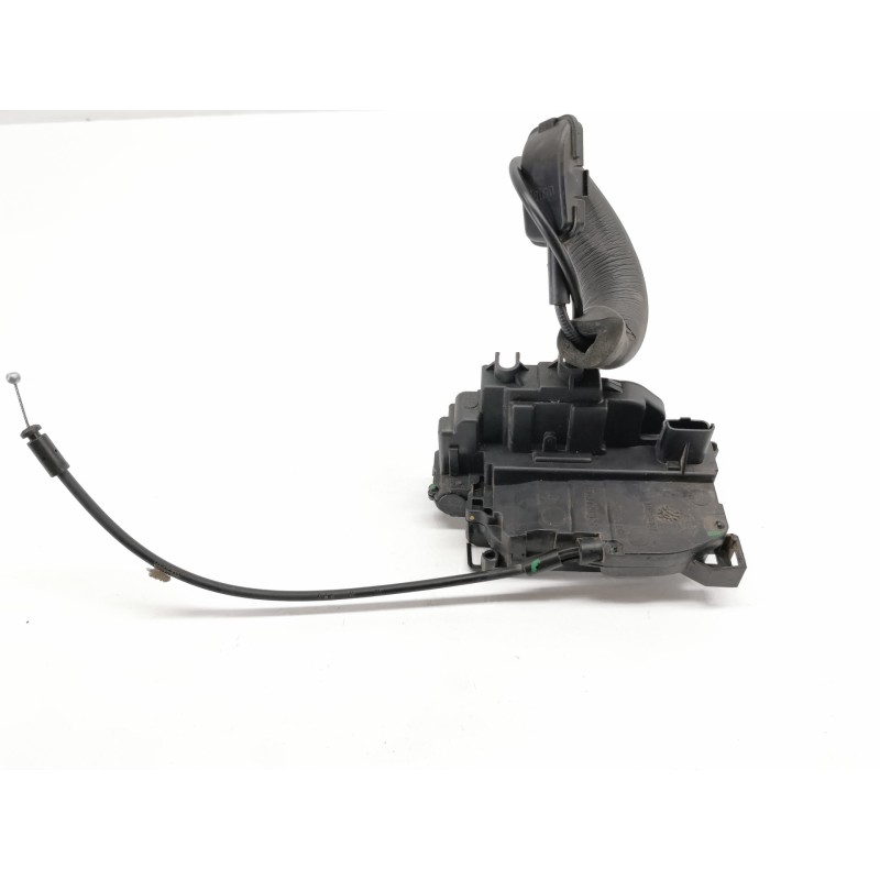 Recambio de cerradura puerta delantera derecha para renault megane iii berlina 5 p dynamique referencia OEM IAM Recambio de cerradura puerta delantera derecha para renault megane iii berlina 5 p dynamique referencia OEM IAM