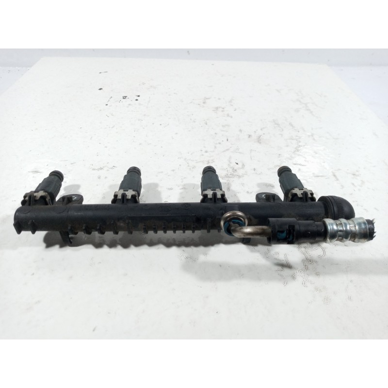 Recambio de rampa inyectora para opel corsa c club referencia OEM IAM 0280151076  
