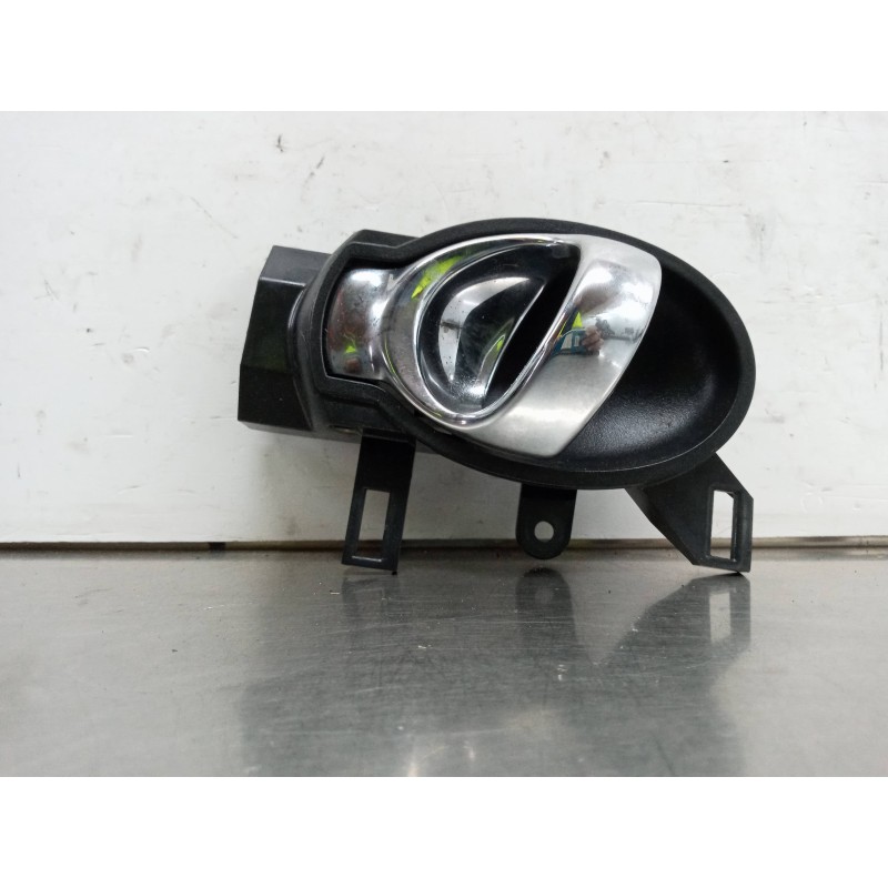 Recambio de maneta interior trasera izquierda para nissan juke (f15) acenta referencia OEM IAM Recambio de maneta interior trasera izquierda para nissan juke (f15) acenta referencia OEM IAM