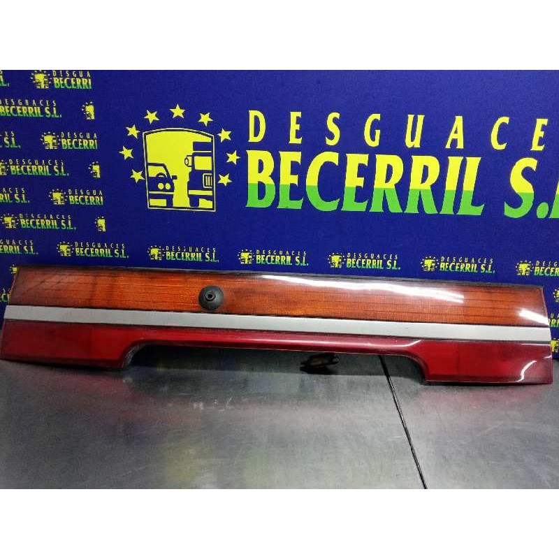 Recambio de piloto trasero central para mitsubishi santamo (hyundai) santamo confort referencia OEM IAM Recambio de piloto trasero central para mitsubishi santamo (hyundai) santamo confort referencia OEM IAM
