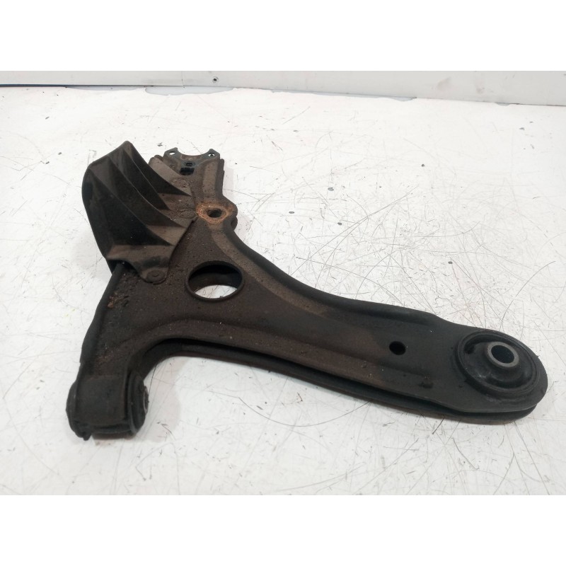 Recambio de brazo suspension inferior delantero derecho para volkswagen vento (1h2) cl referencia OEM IAM Recambio de brazo suspension inferior delantero derecho para volkswagen vento (1h2) cl referencia OEM IAM
