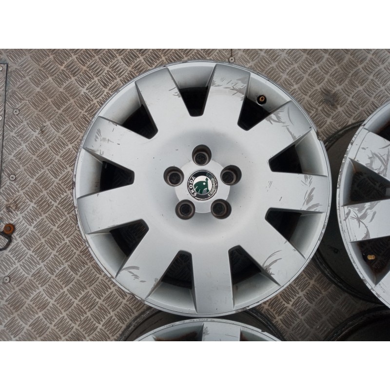 Recambio de juego llantas para skoda superb (3u4) comfort referencia OEM IAM Recambio de juego llantas para skoda superb (3u4) comfort referencia OEM IAM