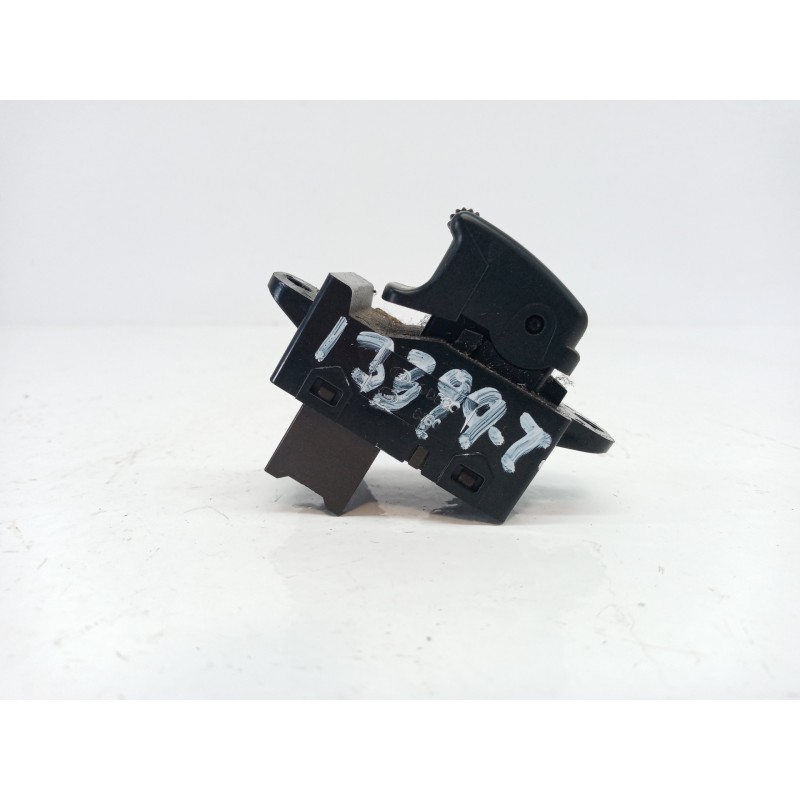 Recambio de mando elevalunas trasero izquierdo para kia rio 1.5 crdi active referencia OEM IAM Recambio de mando elevalunas trasero izquierdo para kia rio 1.5 crdi active referencia OEM IAM