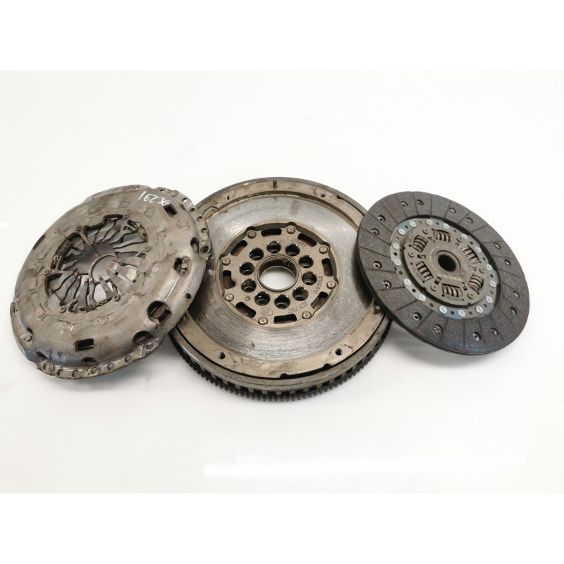 Recambio de kit de embrague para volvo xc60 momentum awd referencia OEM IAM 31667633 30787972 Recambio de kit de embrague para volvo xc60 momentum awd referencia OEM IAM 31667633 30787972