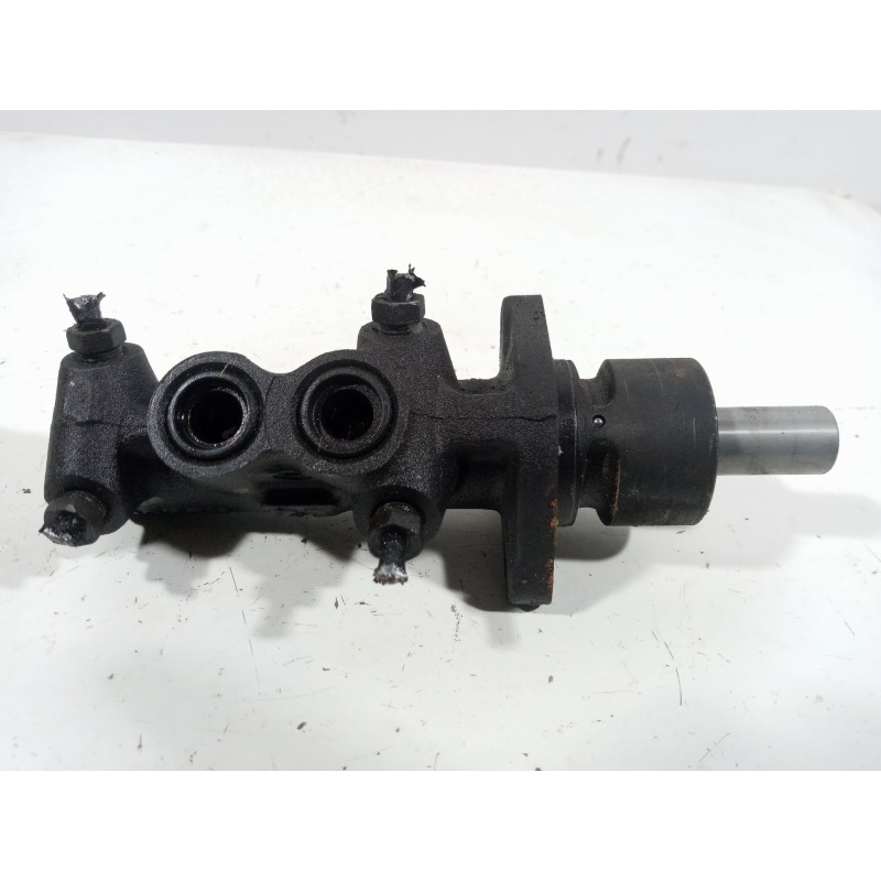 Recambio de bomba freno para mitsubishi l 200 (ka0/kb0) cabina doble invite 4x4 referencia OEM IAM Recambio de bomba freno para mitsubishi l 200 (ka0/kb0) cabina doble invite 4x4 referencia OEM IAM