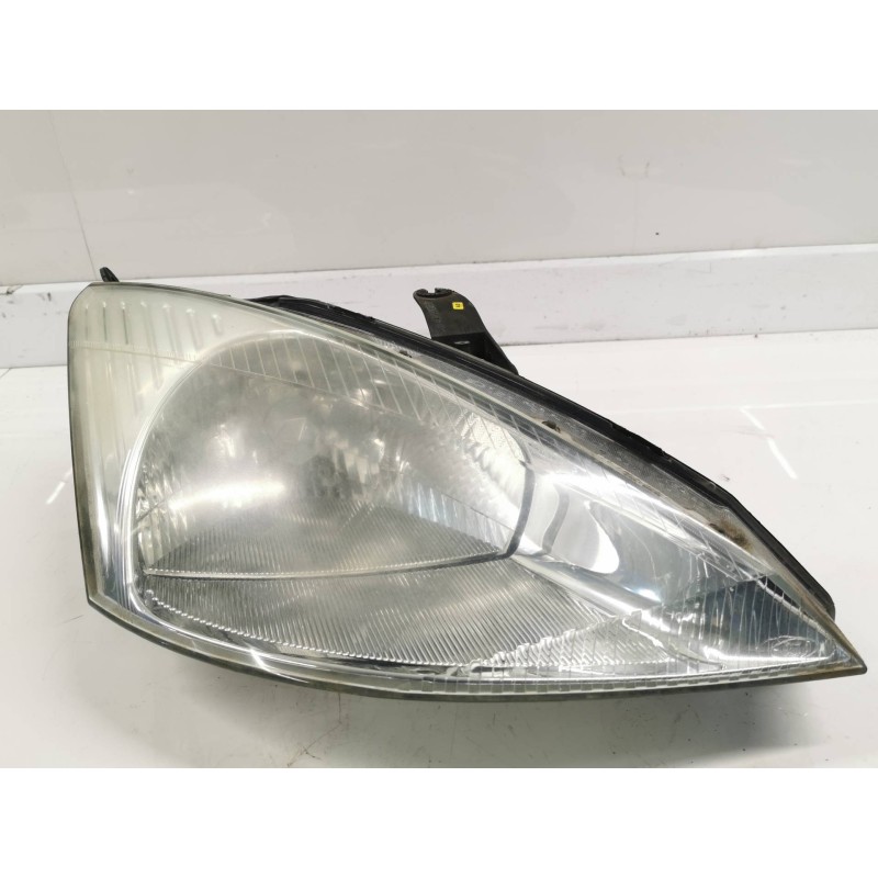 Recambio de faro derecho para ford focus berlina (cak) ambiente referencia OEM IAM Recambio de faro derecho para ford focus berlina (cak) ambiente referencia OEM IAM