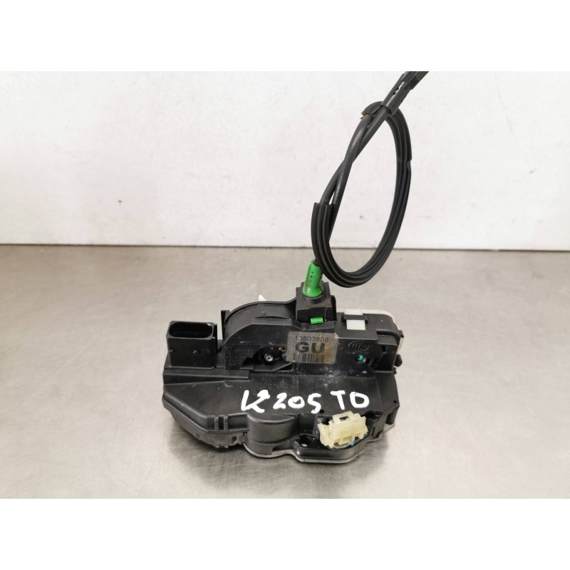 Recambio de cerradura puerta trasera derecha para opel insignia sports tourer excellence referencia OEM IAM 13503808  