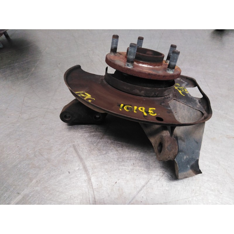 Recambio de mangueta delantera izquierda para nissan serena (c23m) 2.3 lx diesel referencia OEM IAM Recambio de mangueta delantera izquierda para nissan serena (c23m) 2.3 lx diesel referencia OEM IAM