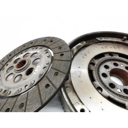 Recambio de kit de embrague para mg rover serie 75 (rj) 2.0 cdti comfort referencia OEM IAM LC03KD031A LCKF33019A 7786078