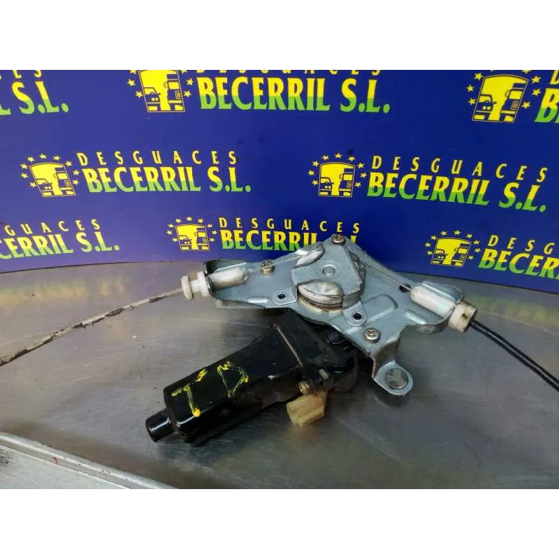 Recambio de motor elevalunas trasero derecho para hyundai terracan (hp) referencia OEM IAM 82460H1000  