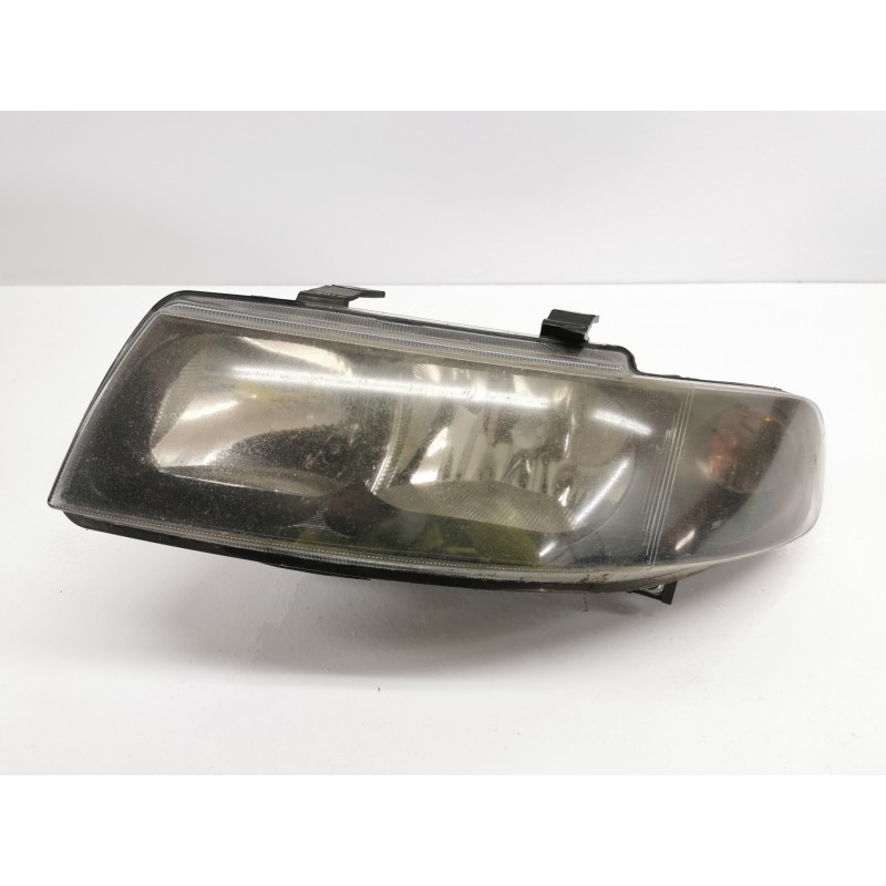 Recambio de faro izquierdo para seat toledo (1m2) select referencia OEM IAM Recambio de faro izquierdo para seat toledo (1m2) select referencia OEM IAM