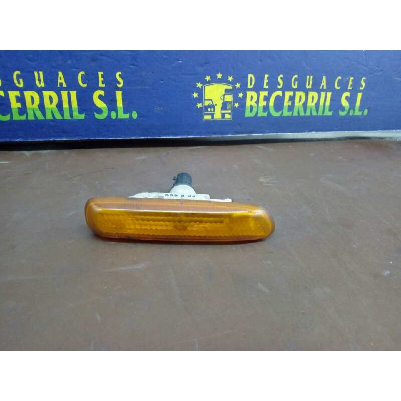 Recambio de piloto lateral izquierdo para bmw serie 3 berlina (e46) 320d referencia OEM IAM Recambio de piloto lateral izquierdo para bmw serie 3 berlina (e46) 320d referencia OEM IAM