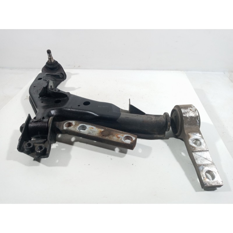 Recambio de brazo suspension inferior delantero derecho para nissan primera berlina (p12) acenta referencia OEM IAM Recambio de brazo suspension inferior delantero derecho para nissan primera berlina (p12) acenta referencia OEM IAM